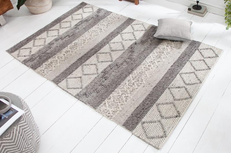 Ručne vyrobený koberec YARN 240x160 cm šedobéžový
