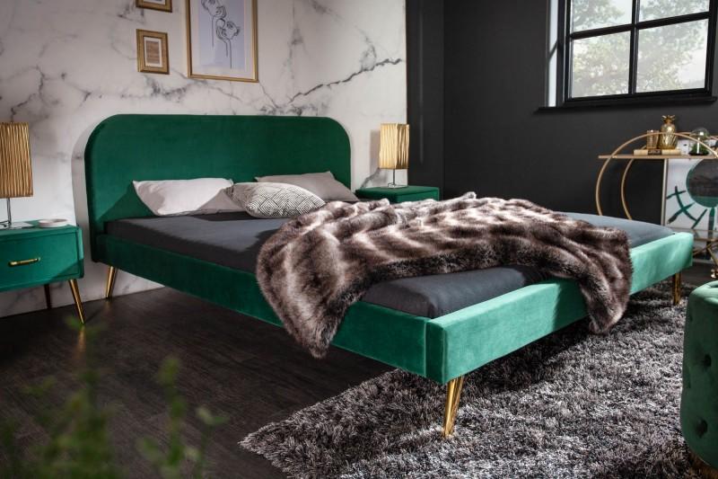 Elegantná posteľ FAMOUS 140x200 cm smaragdovo zelený zamat