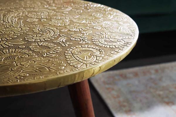 Dizajnový príručný stolík ALCAZAR 50 cm, starožitný zlatý, kov, akácia