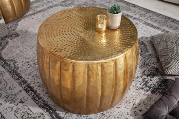Ručne vyrobený konferenčný stolík MARRAKESCH zlatý 55 cm s tepaným dizajnom