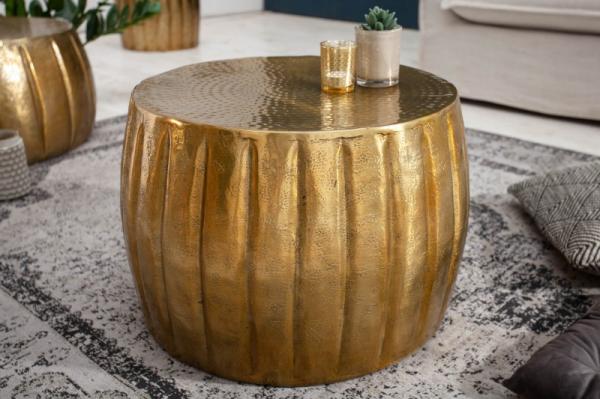 Ručne vyrobený konferenčný stolík MARRAKESCH zlatý 55 cm s tepaným dizajnom