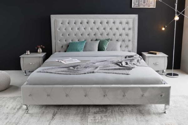 Manželská posteľ Chesterfield EXTRAVAGANCIA 180x200 cm strieborno šedá zamat