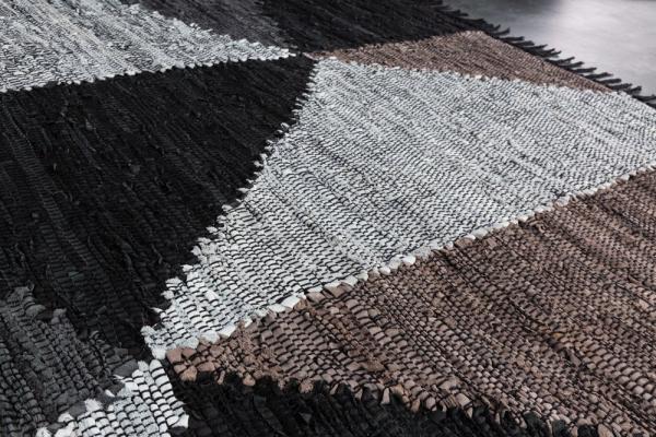 Ručne tkaný koberec SPHERE 230x160 cm šedý, pravá koža