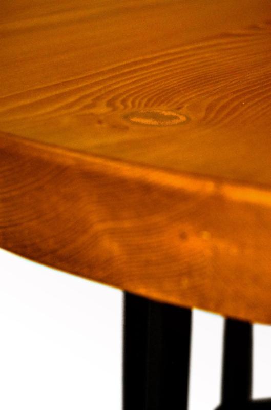 Masívny konferenčný stolík GRANVIN 74 cm, borovica, matná lesklá