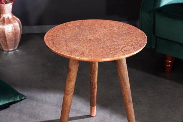 Dizajnový príručný stolík ALCAZAR 50 cm, starožitný medený, kov, akácia