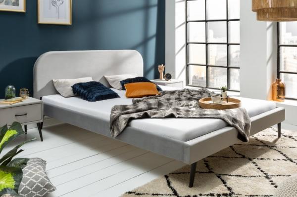Elegantná posteľ FAMOUS 140x200 cm strieborno šedá zamat