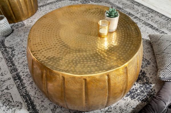 Ručne vyrobený konferenčný stolík MARRAKESCH zlatý 65 cm s tepaným dizajnom