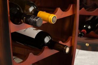 Elegantný stojan na víno BODEGA 60 cm, borovica, tmavohnedý